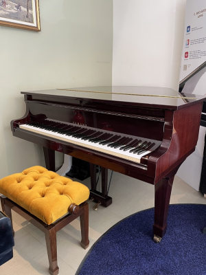 YAMAHA - G1 махагон