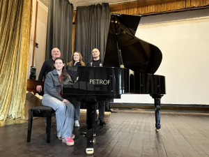 Delivery of new grand piano PETROF P173 Breeze